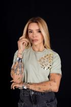 Tshirt Oncinha com Aplicação Foil - Unique Bless Tshirt Oncinha com Aplicação Foil - Unique Bless