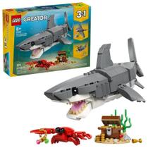 Tubarao feroz lego creator 3 em 1 com um bau de tesouro 379 peças 31381