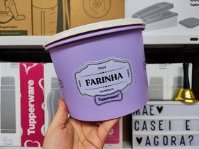 Tupper Caixa Farinha Essences 1,8 kg / 2,4 L - Armazenamento Tupper Caixa Farinha Essences 1,8 kg / 2,4 L - Armazenamento