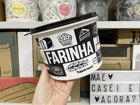 Tupper Caixa Farinha Pop Box 1,8 kg / 2,4 L - Armazenamento Tupperware Tupper Caixa Farinha Pop Box 1,8 kg / 2,4 L - Armazenamento Tupperware