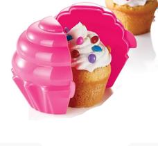 Tupperware cupcake