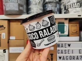 Tupperware Pop Box Redondinha com Bico Dosador - Coco Ralado 250g / 500ml Tupperware Pop Box Redondinha com Bico Dosador - Coco Ralado 250g / 500ml
