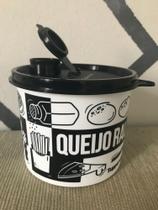 Tupperware Pote Redondinha Queijo ralado500 ml (300 g)