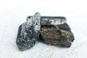 Turmalina Negra Bruta Turmalina Negra Bruta
