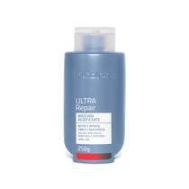 Ultra Repair Máscara Nutre Hidrata Força e Resistência Indicado Para Cabelos Danificados & Ressecados DIColore - 250g Ultra Repair Máscara Nutre Hidrata Força e Resistência Indicado Para Cabelos Danificados & Ressecados DIColore - 250g