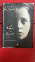 Um Rosto Na Janela