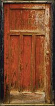 Uma Porta Para Um Quarto Escuro