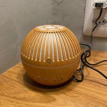 Umidificador Difusor De Aroma Ultrassonico Luz De Led Bola Rajada Cor:Marfim