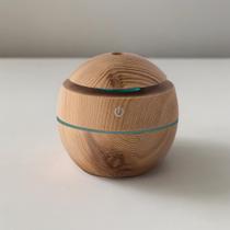 Umidificador e Difusor de Óleo Essencial Amadeirado Umidificador e Difusor de Óleo Essencial Amadeirado
