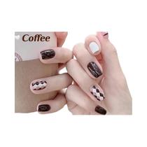 Unhas Postiças Curtas De Acrílico Caramelo 24PCS Cobertura Total Brilhante Cor Vibrante Unhas Falsas