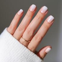 Unhas Postiças Glamnetic Soft Whip Nude Ombré Kit com 30 Unidades Unhas Postiças Glamnetic Soft Whip Nude Ombré Kit com 30 Unidades