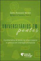 Universitários em pontes