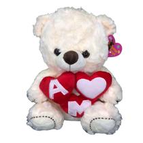 Urso de Pelúcia Com Coração Branco Sunn Toys - Sum Toys
