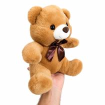 Urso De Pelúcia Pepê Com Laço 25cm Cor:Marrom Escuro