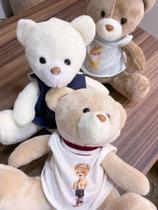 Urso Pelúcia com Roupa Pequeno 15cm Yoh Lord Urso Pelúcia com Roupa Pequeno 15cm Yoh Lord