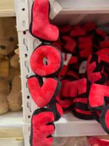 Urso Pelúcia Love Vermelho ideal para Presente e Enfeite Decoração