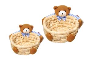 Urso Pelúcia na Cesta Cestinha de Palha Decoração M e G Kit - HAUSKRAFT Urso Pelúcia na Cesta Cestinha de Palha Decoração M e G Kit - HAUSKRAFT