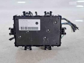 Usado: CAIXA DE FUSIVEIS Ford KA 1.0 2015 Usado: CAIXA DE FUSIVEIS Ford KA 1.0 2015