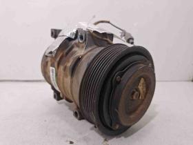 Usado: COMPRESSOR DO AR CONDICIONADO Toyota HILUX 3.0 2015 Usado: COMPRESSOR DO AR CONDICIONADO Toyota HILUX 3.0 2015