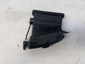 USADO: Difusor Ar Central Esquerdo Hyundai I30 2009 2012 974102l000 USADO: Difusor Ar Central Esquerdo Hyundai I30 2009 2012 974102l000