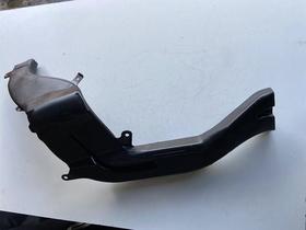 USADO: Duto Ar Condicionado Assoalho Bmw 120i 2009 2010 USADO: Duto Ar Condicionado Assoalho Bmw 120i 2009 2010