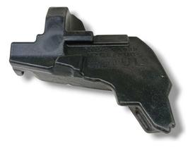 USADO: Espuma Paralama Toyota Corolla Cross 2026 Prateado USADO: Espuma Paralama Toyota Corolla Cross 2026 Prateado
