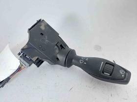 Usado: Interruptor limpador p/brisa ford ka 1.0 2016 Usado: Interruptor limpador p/brisa ford ka 1.0 2016