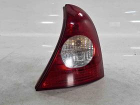 Usado: LANTERNA DIREITA Renault CLIO 1.0 2010 Usado: LANTERNA DIREITA Renault CLIO 1.0 2010