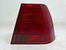 Usado: LANTERNA DIREITA Volkswagen BORA 2.0 2001 Usado: LANTERNA DIREITA Volkswagen BORA 2.0 2001