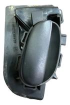 USADO: Maçaneta Interna Lado Esquerdo Peugeot 206 98/14 9623698477 Dianteira USADO: Maçaneta Interna Lado Esquerdo Peugeot 206 98/14 9623698477 Dianteira