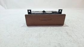 USADO: Porta-objetos Tomada 12v Porsche Cayenne 03 04 05 06 07 Marrom USADO: Porta-objetos Tomada 12v Porsche Cayenne 03 04 05 06 07 Marrom