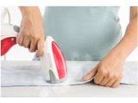 Vaporizador/Higieniador de Roupas Black&Decker BDV2000V Portátil 200ml 1200W com Acess - 127V