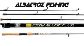 Vara Para Molinete Albatroz Fishing Pro Staff 6'0" (1,80m) 10-20Lbs -S602 - 2 Partes Vara Para Molinete Albatroz Fishing Pro Staff 6'0" (1,80m) 10-20Lbs -S602 - 2 Partes