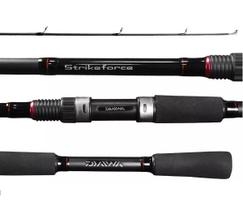Vara para molinete daiwa strikeforce (1,83m) 12-25lbs 2 partes Vara para molinete daiwa strikeforce (1,83m) 12-25lbs 2 partes