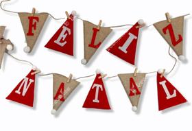 Varal Decorativo Feliz Natal Em Bota e Arvore 2,45 Metros