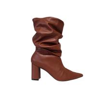Variettá Bota Cano Medio Salto Bloco 8 cm Ref. 2692965 - Variettá Bota Cano Medio Salto Bloco 8 cm Ref. 2692965 -