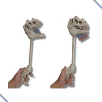 Varinha Dinossauro Brinquedo Com Som Apertar Morder Pegador - Toyng Varinha Dinossauro Brinquedo Com Som Apertar Morder Pegador - Toyng