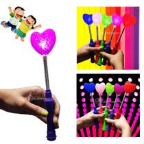 Varinha Mágica LED Coração Coloridos Brilhante Pisca Para Festa Criança Roxo - OK016CORX