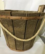 Vaso cachepô antúrio balde em madeira com alça de corda 26x23cm 29756