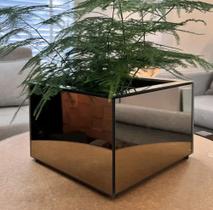 Vaso Cachepot Bronze Espelhado Quadrado Decoração Vaso Cachepot Bronze Espelhado Quadrado Decoração