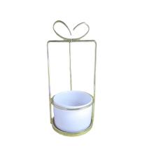 Vaso cerâmica c/ suporte metal dourado coração cachepot Vaso cerâmica c/ suporte metal dourado coração cachepot