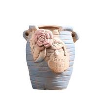 Vaso de flores em cerâmica com rosa em relevo e design de boa sorte”