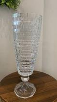 Vaso de Vidro com Pé Altura: 39,6 cm Largura: 15 cm Profundidade: 15 cm