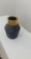 Vaso de Vidro Preto com Argola Dourada P