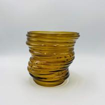Vaso de Vidro Vulcano Âmbar 22x19cm Vaso de Vidro Vulcano Âmbar 22x19cm