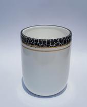 Vaso Decorativo Akaso cor Branco c/faixa preta superior - altura 16cm x largura 13cm