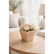 Vaso Decorativo De Mesa Para Flores Artificiais Design Elegante e Acabamento Delicado -P