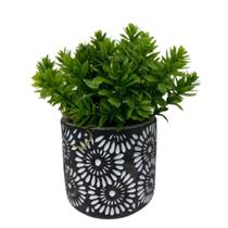 Vaso decorativo mosaico preto e branco de cimento com planta - Dünne It
