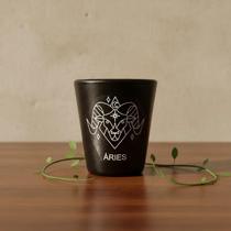 Vaso Decorativo Signo Preto de Cerâmica - Áries Vaso Decorativo Signo Preto de Cerâmica - Áries
