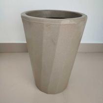 Vaso Decorativo Torcido Facetado Moderno para Planta Polietileno